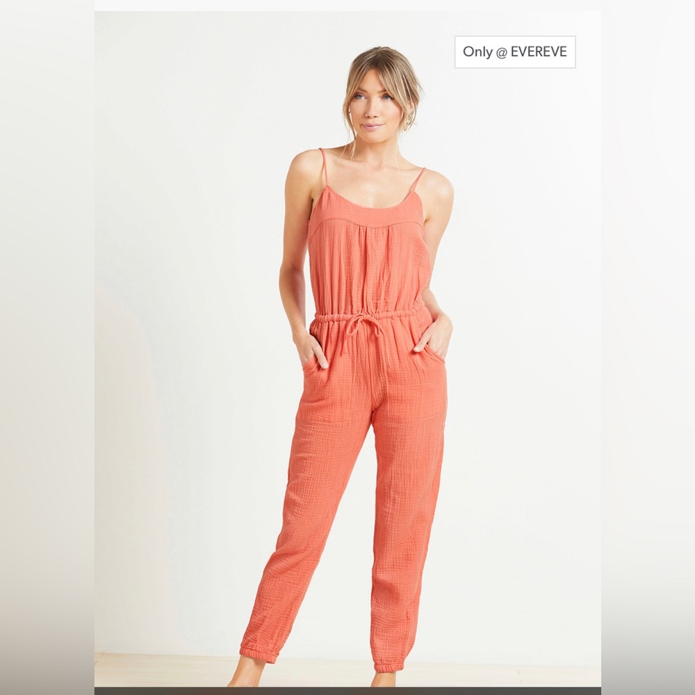Sleeveless jumpsuit